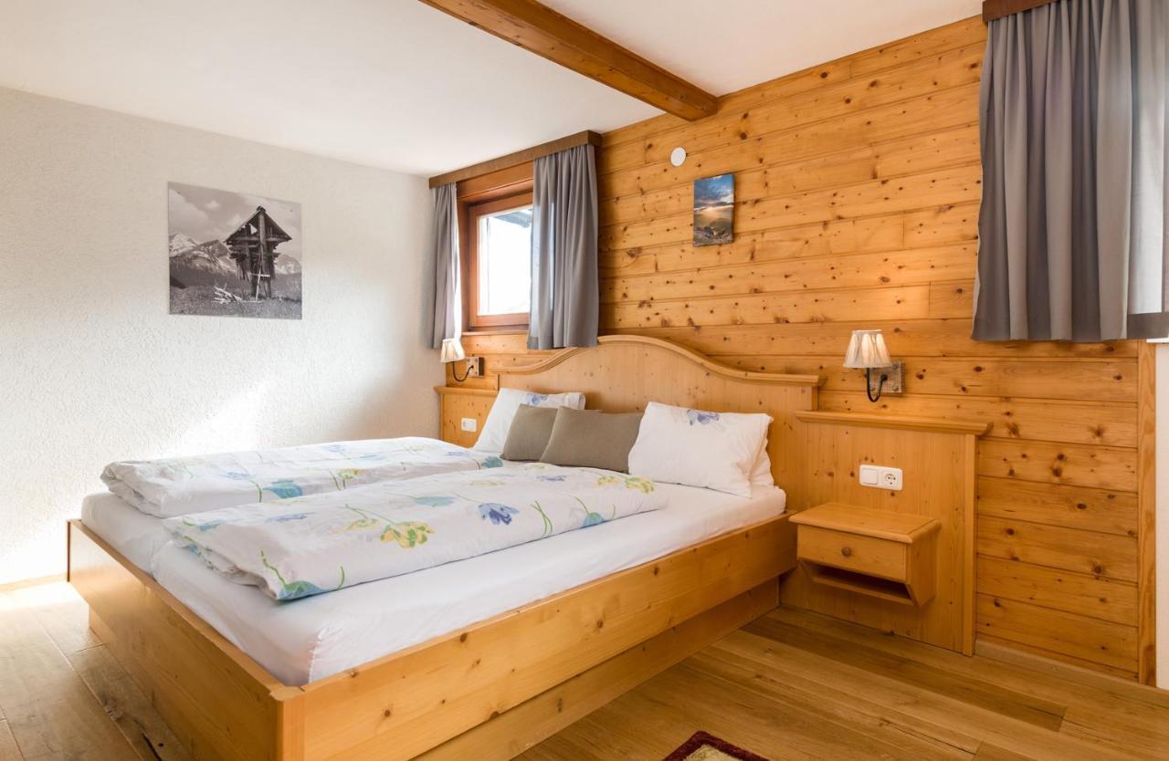 Gaestehaus Zugspitzblick Berwang Kültér fotó