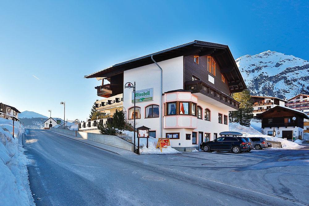 Gaestehaus Zugspitzblick Berwang Kültér fotó
